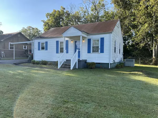 302 Forrest RD, Fort Oglethorpe, GA 30742