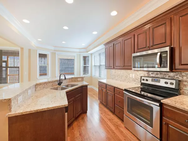 Chattanooga, TN 37421,7994 Burgundy CIR