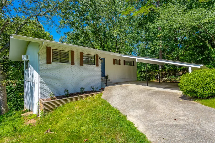506 Bitsy LN, Chattanooga, TN 37415