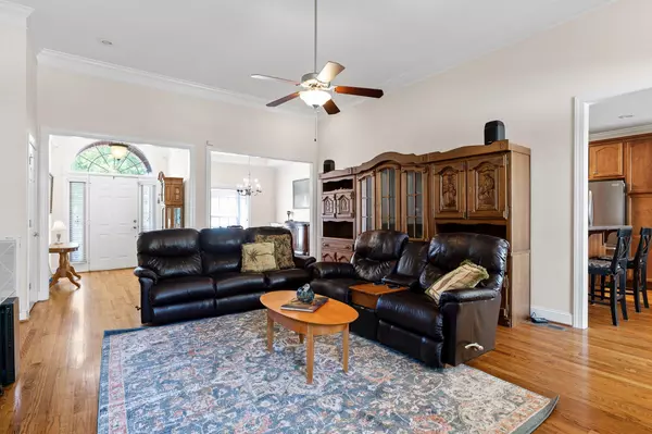 Ooltewah, TN 37363,9349 Wandering WAY