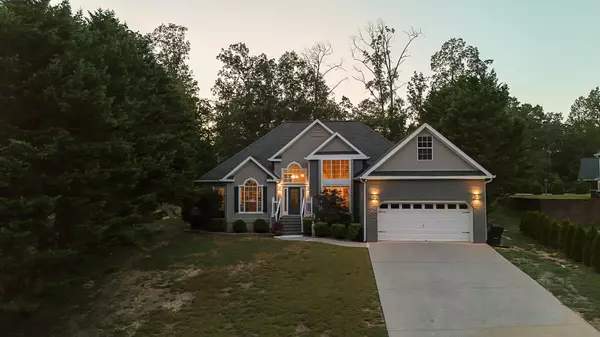 4141 Flagway DR, Ooltewah, TN 37363