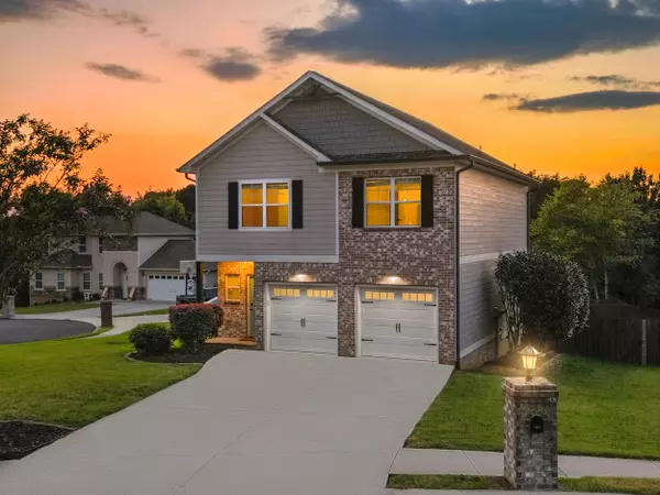 Chattanooga, TN 37421,718 Windrush LOOP