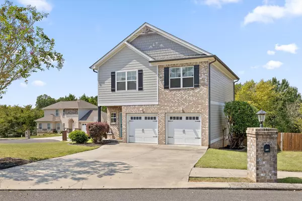 Chattanooga, TN 37421,718 Windrush LOOP