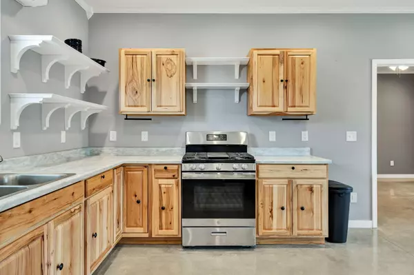 Delano, TN 37325,1942 Columbus RD