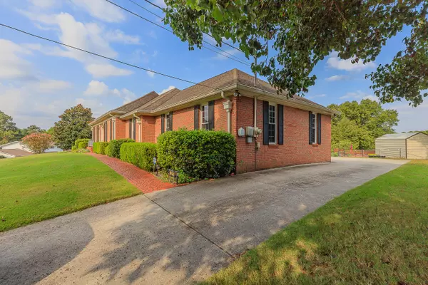 Chattanooga, TN 37421,7011 Pauline CIR