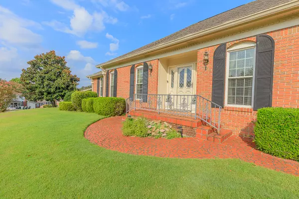 Chattanooga, TN 37421,7011 Pauline CIR