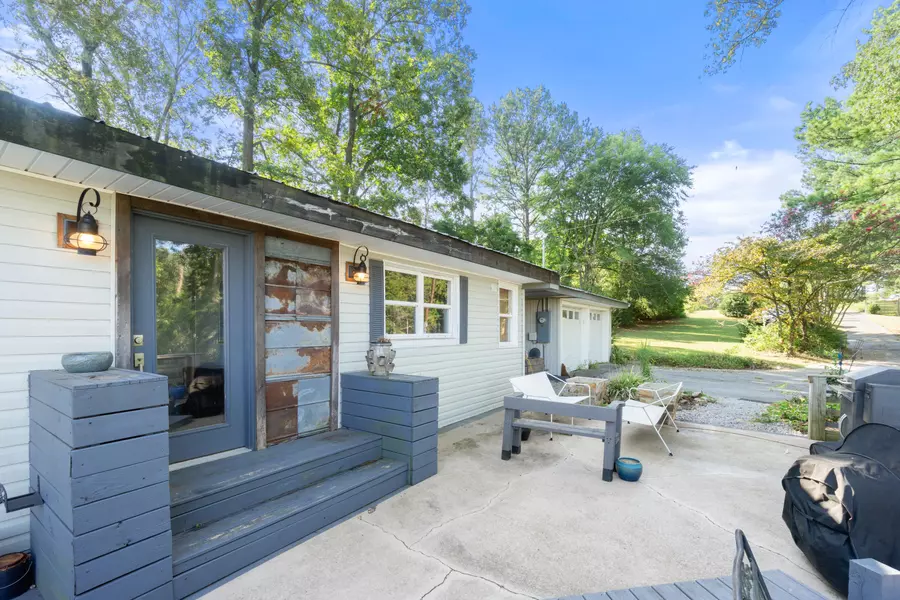 198 Biggs RD, Ringgold, GA 30736