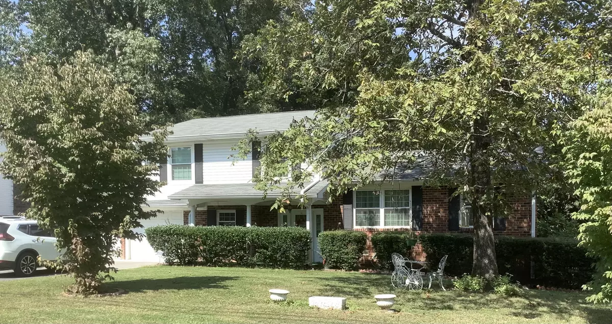 Chattanooga, TN 37421,9017 Kesler LN