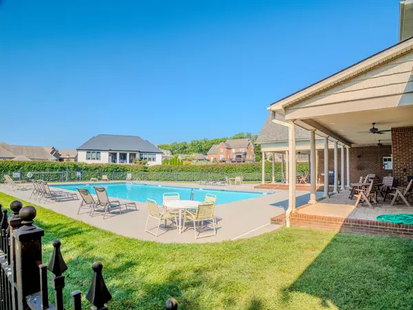 Lenoir City, TN 37772,2696 Port DR