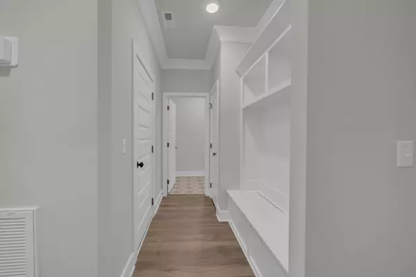 Chattanooga, TN 37421,8545 Ari LN