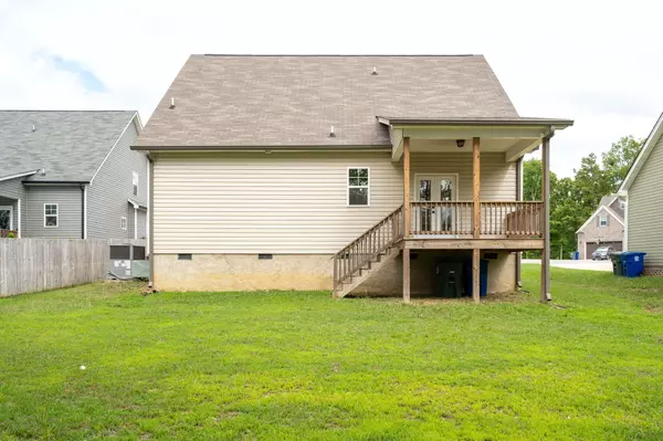 Chattanooga, TN 37421,1725 Oakvale DR