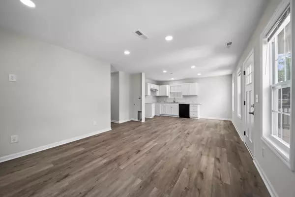 Lenoir City, TN 37771,511 A ST