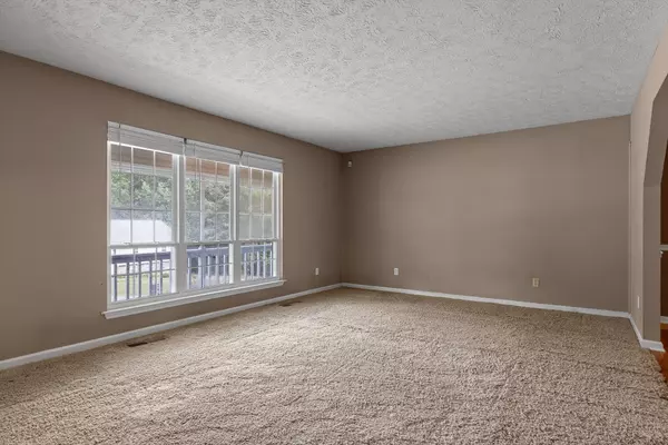 Ooltewah, TN 37363,6912 Benwood DR