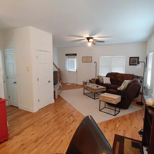 Chattanooga, TN 37403,1048 Flynn ST