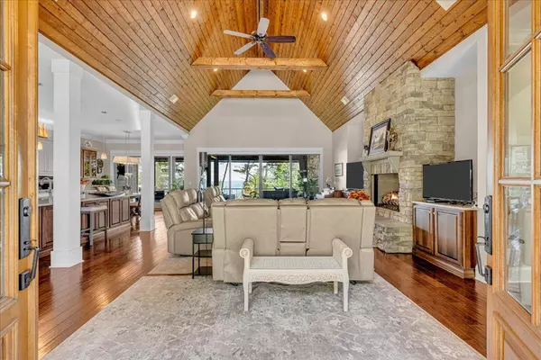 Jasper, TN 37347,209 Moonshine DR