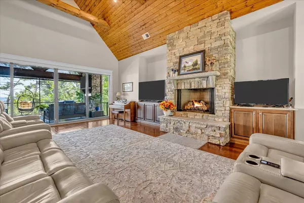 Jasper, TN 37347,209 Moonshine DR