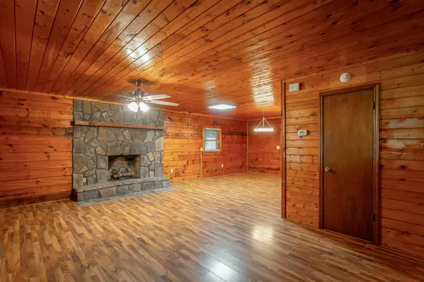 Dalton, GA 30721,486 Megan DR
