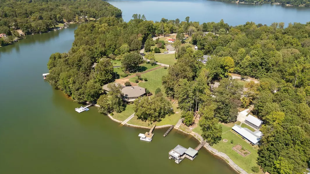 2338 Stonesage RD, Soddy Daisy, TN 37379