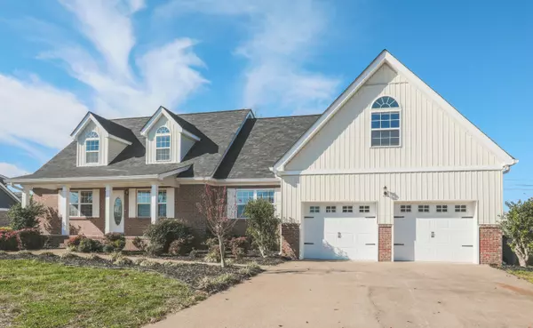 2233 Peterson DR, Chattanooga, TN 37421