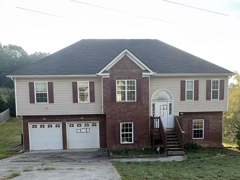 7637 Passport DR, Ooltewah, TN 37363