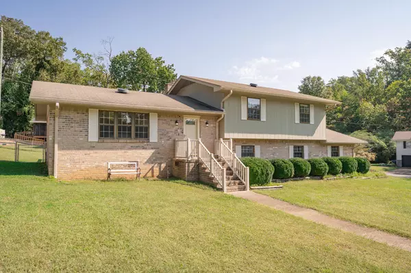 Chattanooga, TN 37415,4548 Ravenwood DR