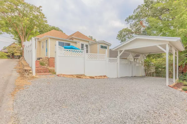 Chattanooga, TN 37405,608 Colville ST