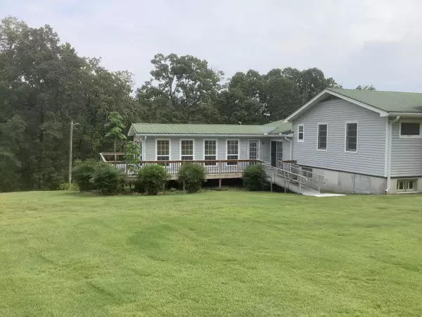 Hixson, TN 37343,8725 Walnut RD