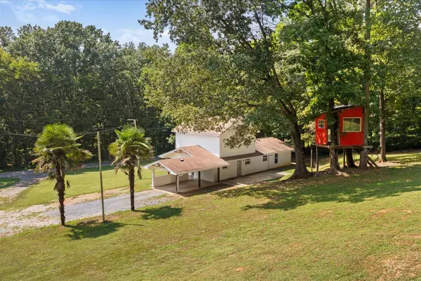 Dalton, GA 30721,232 Cherokee DR