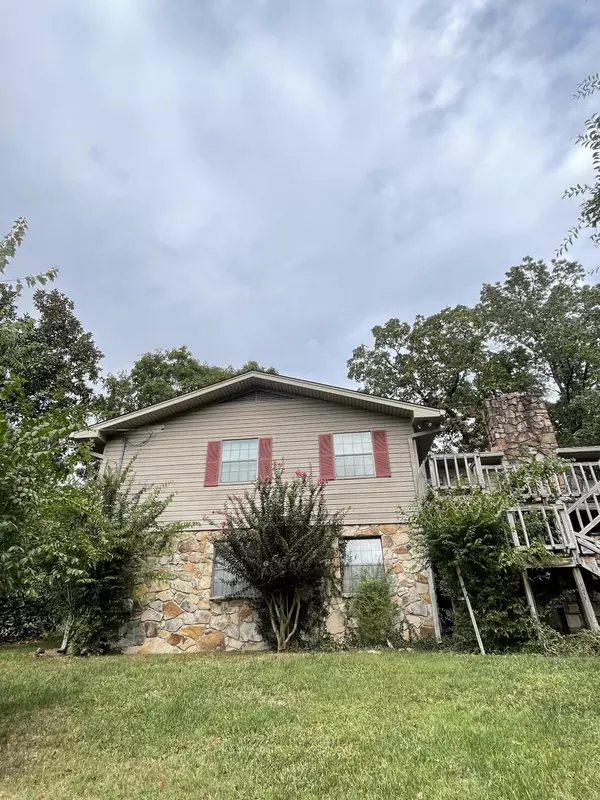 Hixson, TN 37343,808 Fox Chase LN