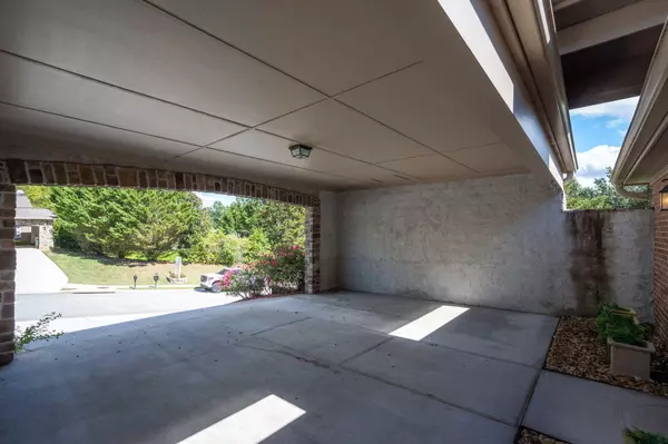 Chattanooga, TN 37415,3606 Brass Lantern WAY