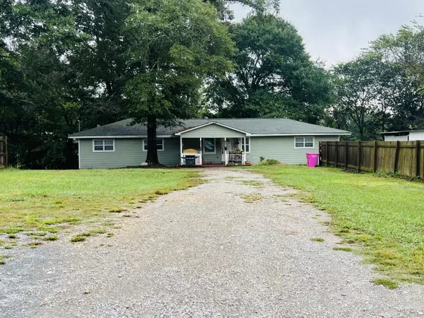 Calhoun, GA 30701,192 Cardinal BLVD