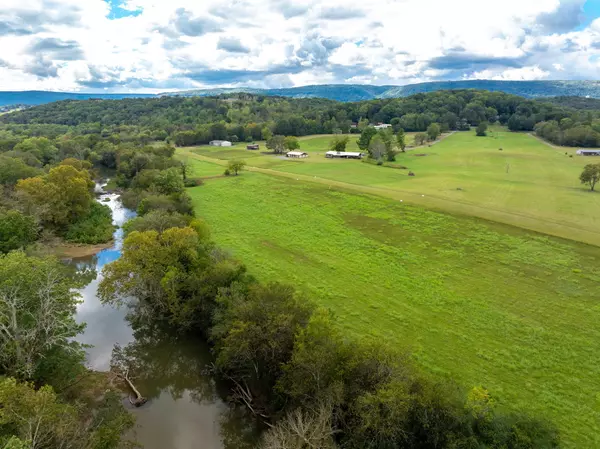Dunlap, TN 37327,870 Ridge RD