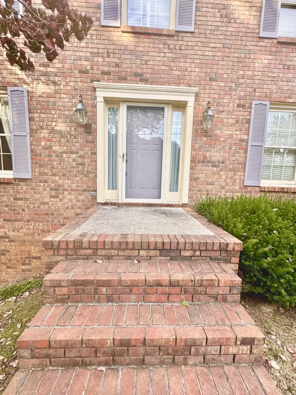 Hixson, TN 37343,6424 Lake Shadows CIR