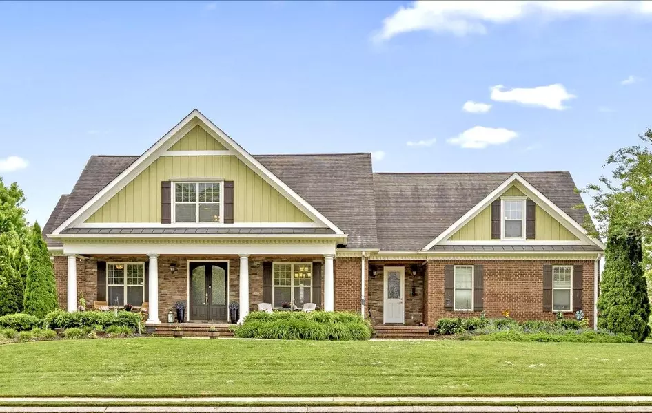 8109 Propeller DR, Ooltewah, TN 37363