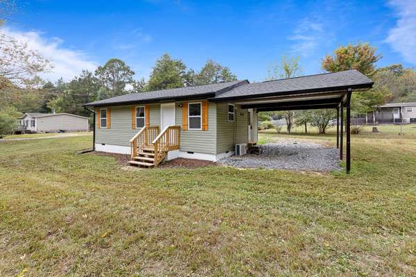 13789 Bretton DR, Soddy Daisy, TN 37379