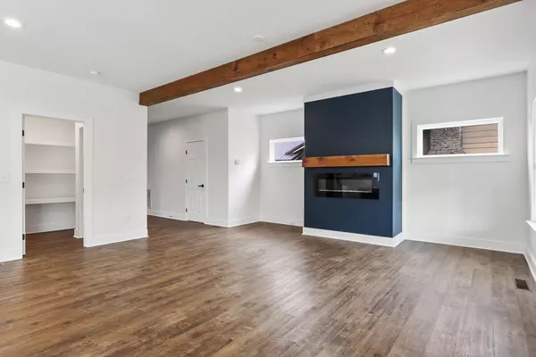 Chattanooga, TN 37404,1608 Bailey AVE