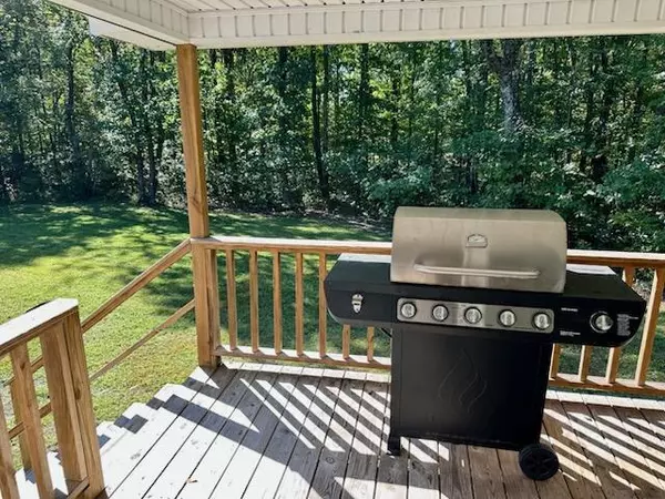 Graysville, TN 37338,113 Raven Cliff RD