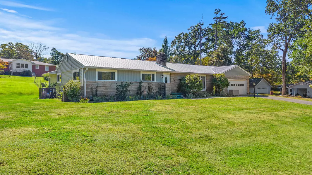 710 Sylvan DR, Rockwood, TN 37854