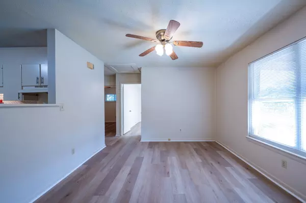 Chattanooga, TN 37416,5041/5043 Shoals LN