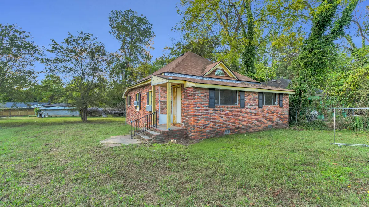 Chattanooga, TN 37406,1717 Stanfiel ST