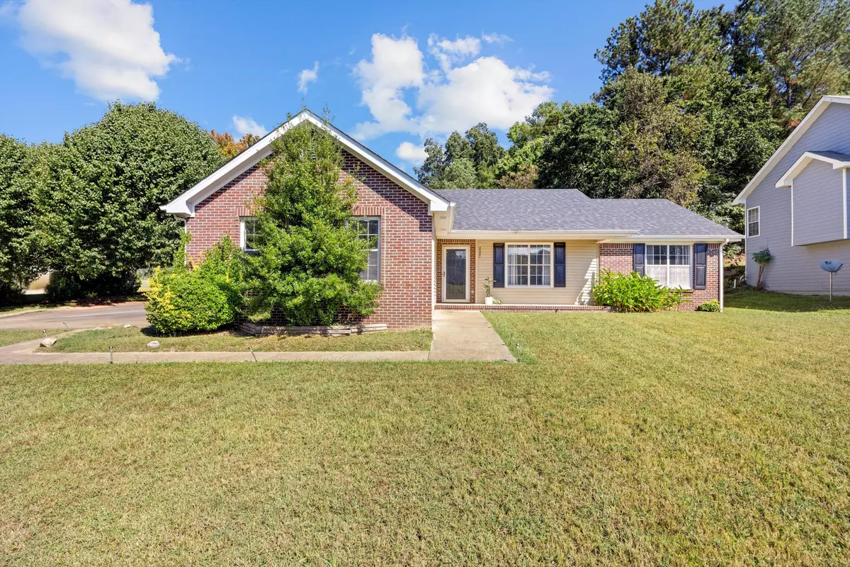 Chattanooga, TN 37421,2321 Standifer Gap RD