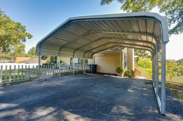 Chattanooga, TN 37412,1306 Reeves AVE