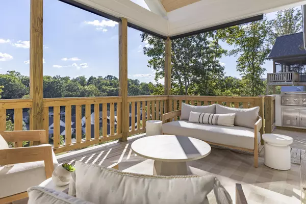 Chattanooga, TN 37405,1877 Notting HL