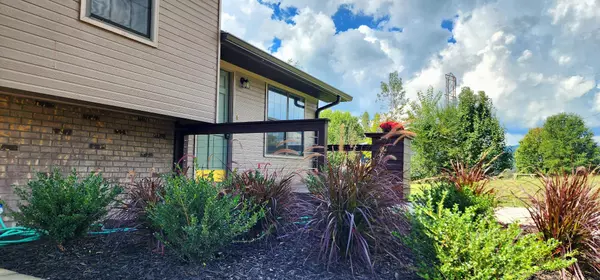 Whitwell, TN 37397,220 Ridgeside RD