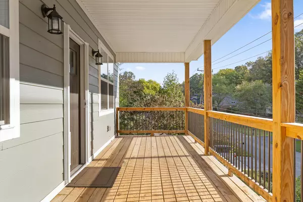 Chattanooga, TN 37405,537 Lullwater RD