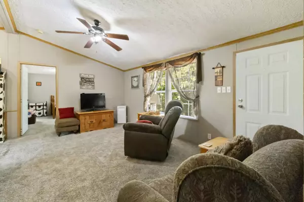 Etowah, TN 37331,204 County Road 906