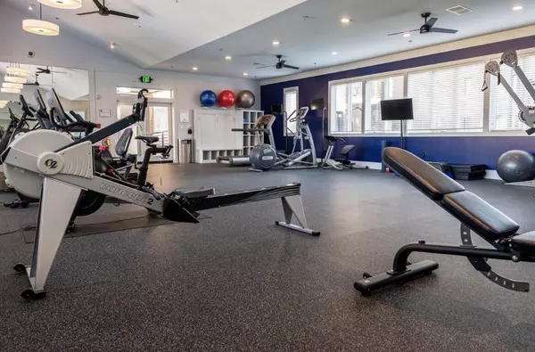 Chattanooga, TN 37405,200 Manufacturers RD