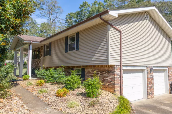 Hixson, TN 37343,7626 Wynhill LN