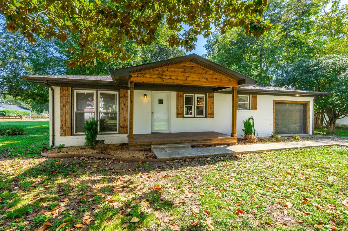 South Pittsburg, TN 37380,1807 Hamilton AVE