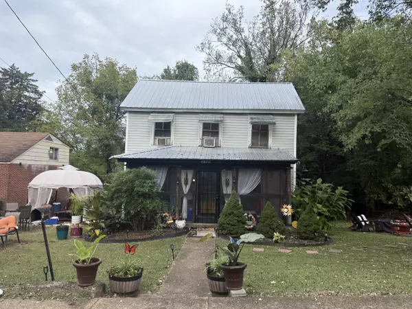 Chattanooga, TN 37406,2709 Glass ST